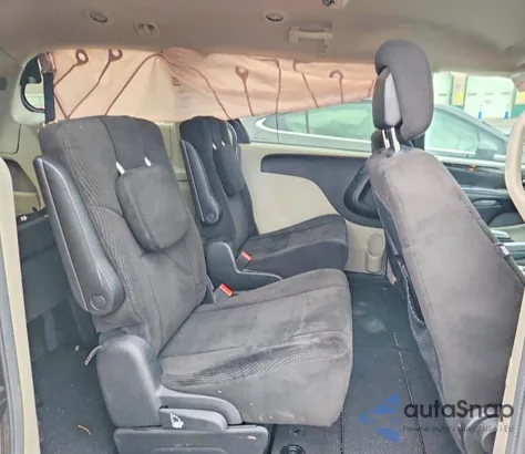 2013 Dodge Grand Caravan Sxt z USA, uszkodzony, nr VIN 2C4RDGCGXDR545518